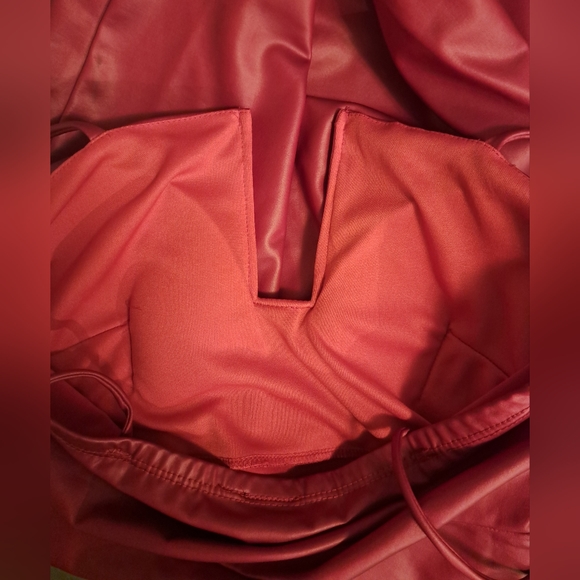 NWT BLVD Collection Red Dress, Size Medium - Picture 2 of 4